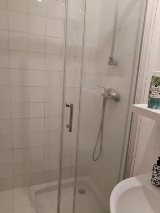 Studio Rue De La Sante Parigi Esterno foto
