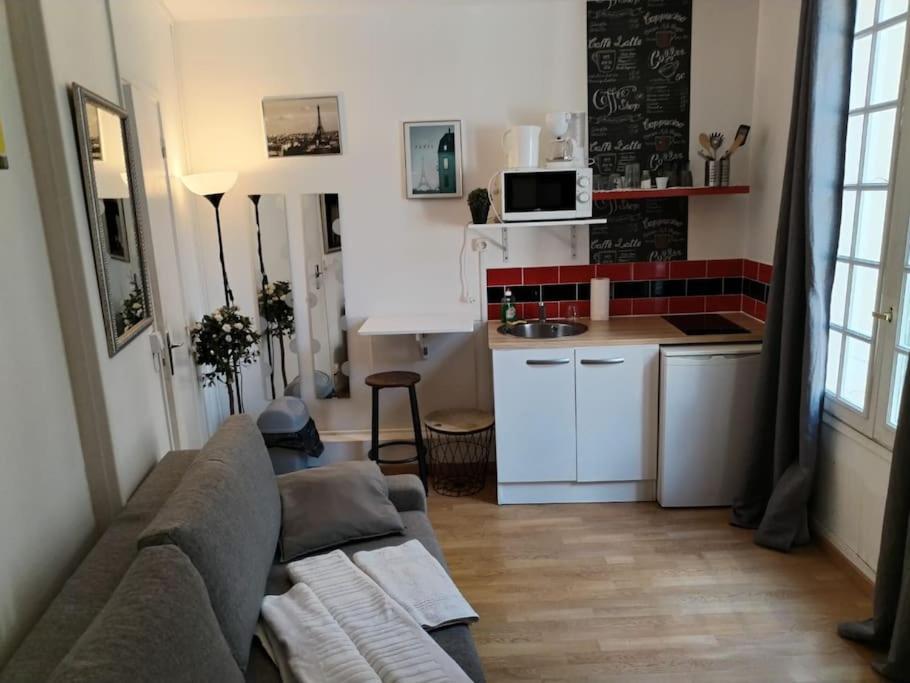 Studio Rue De La Sante Parigi Esterno foto