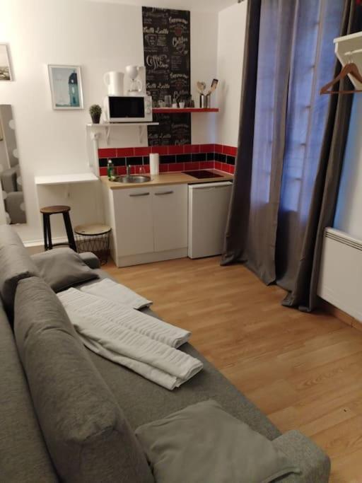Studio Rue De La Sante Parigi Esterno foto